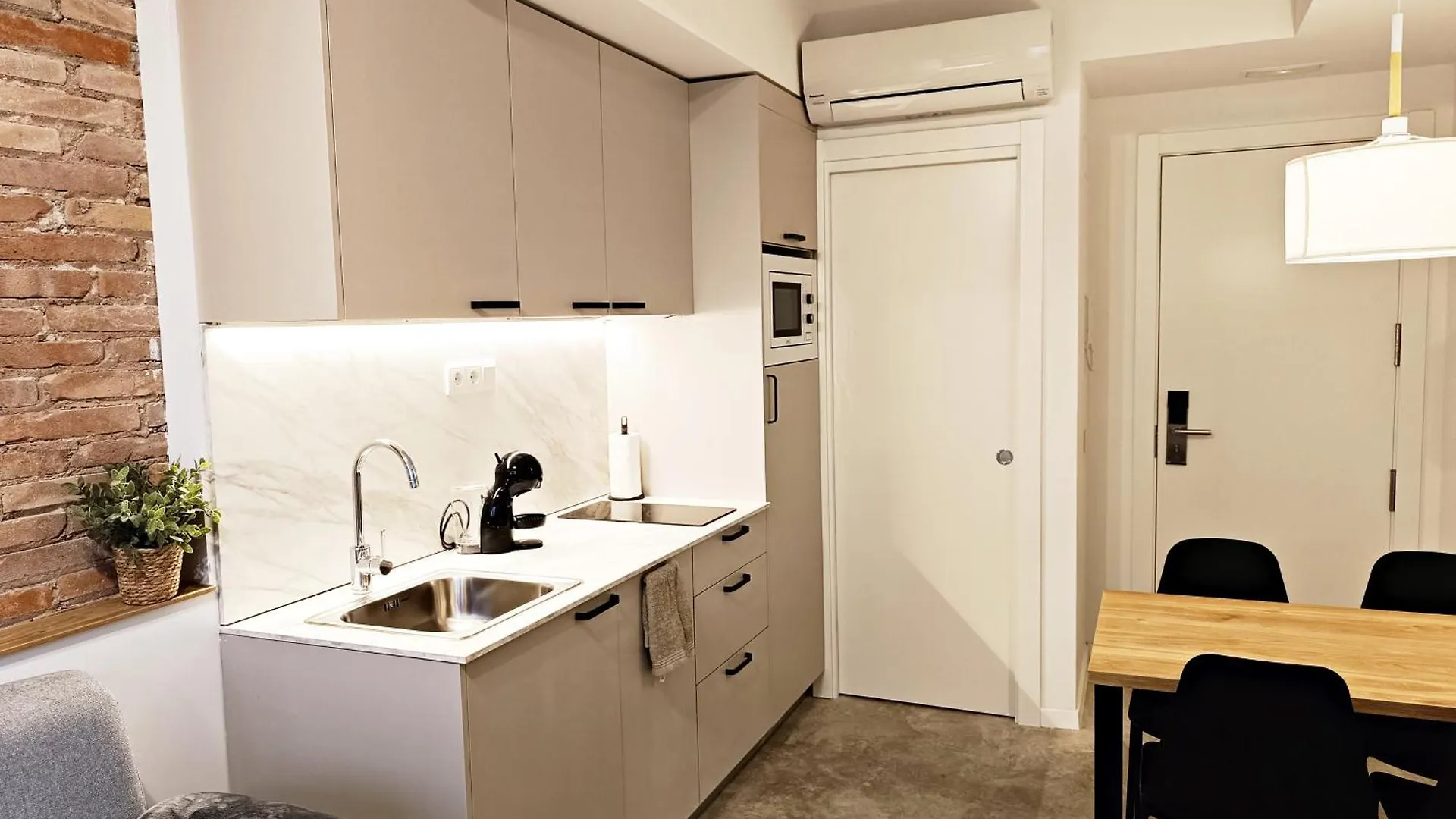 Ariqus Fira Apartments L'Hospitalet de Llobregat